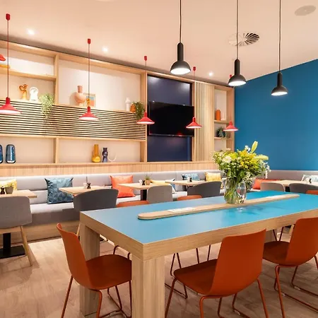 Hotel Express - Centre By Ihg 3*