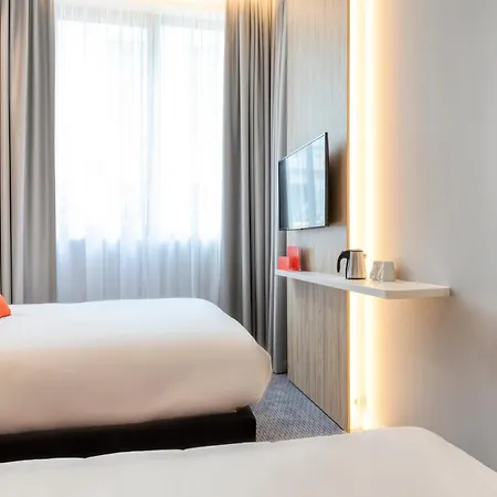 Express - Centre By Ihg Hotel